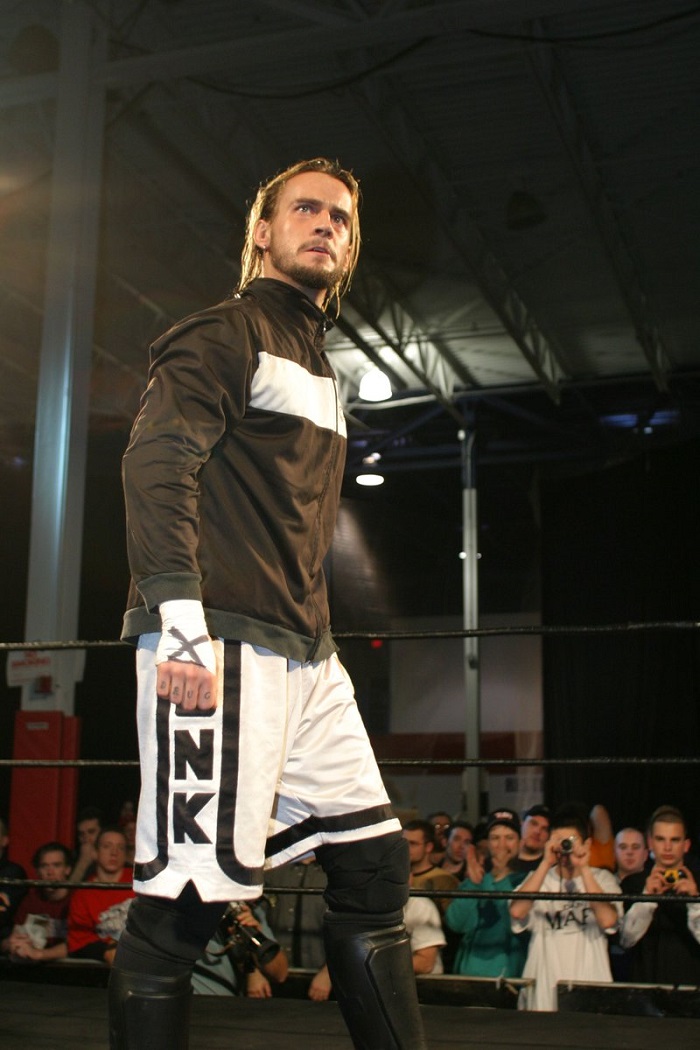 CM Punk khi thi đấu cho ROH
