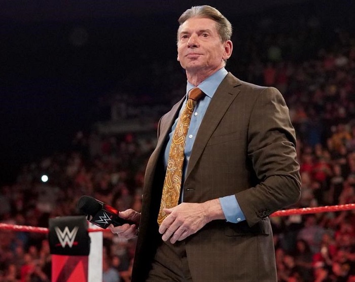 Vince McMahon - Chủ tịch WWE từng bị Donald Trump cạo đầu